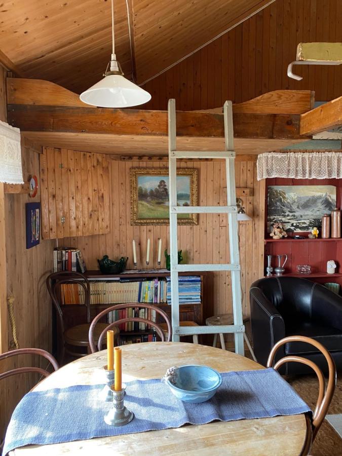 Rorbua Pa Toppoya Reine Dış mekan fotoğraf